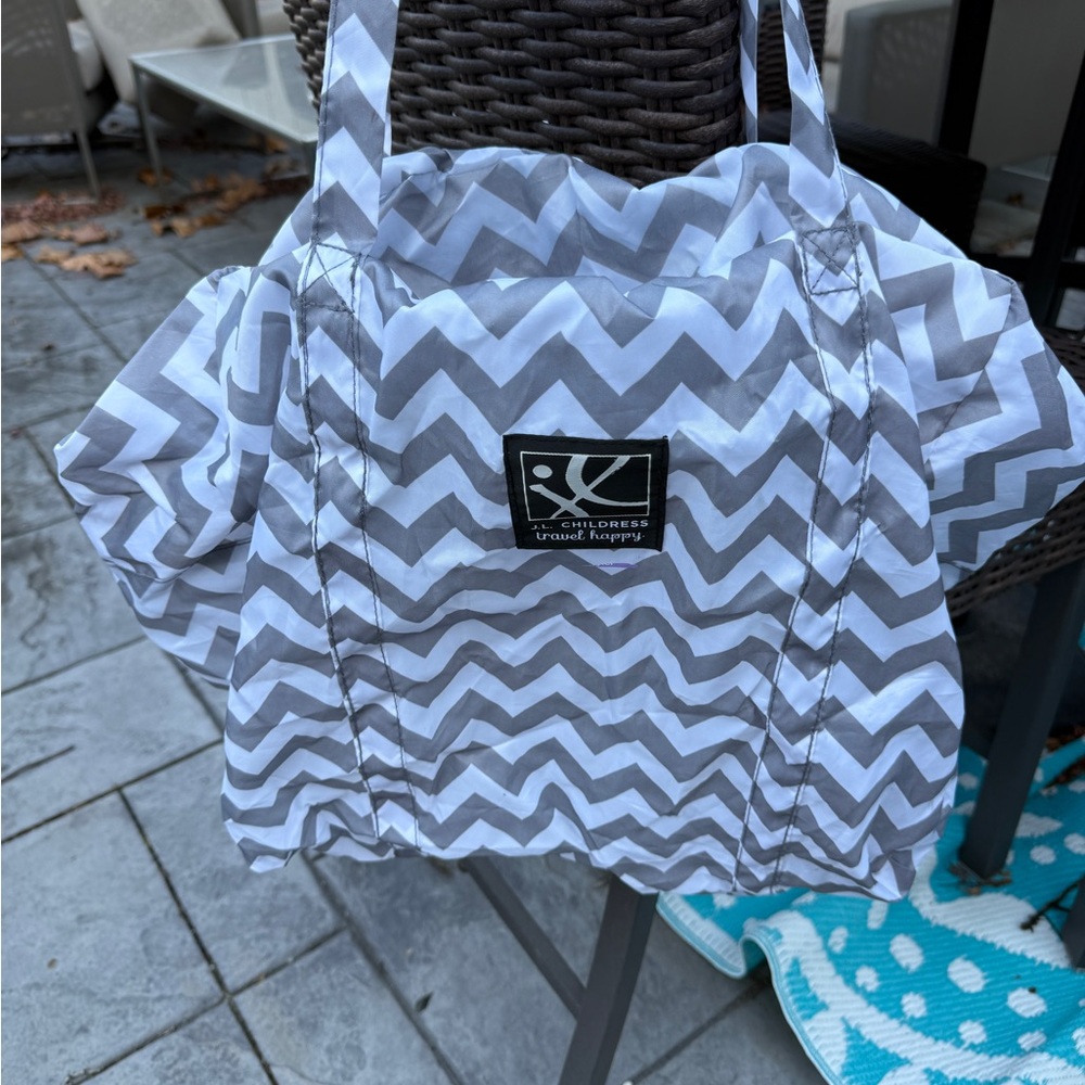 Chevron Pattern Travel Bag for backless booster seat